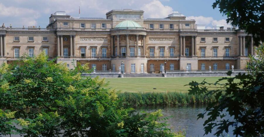 Buckingham Palace and Stonehenge Tour - Key Points at a Glance