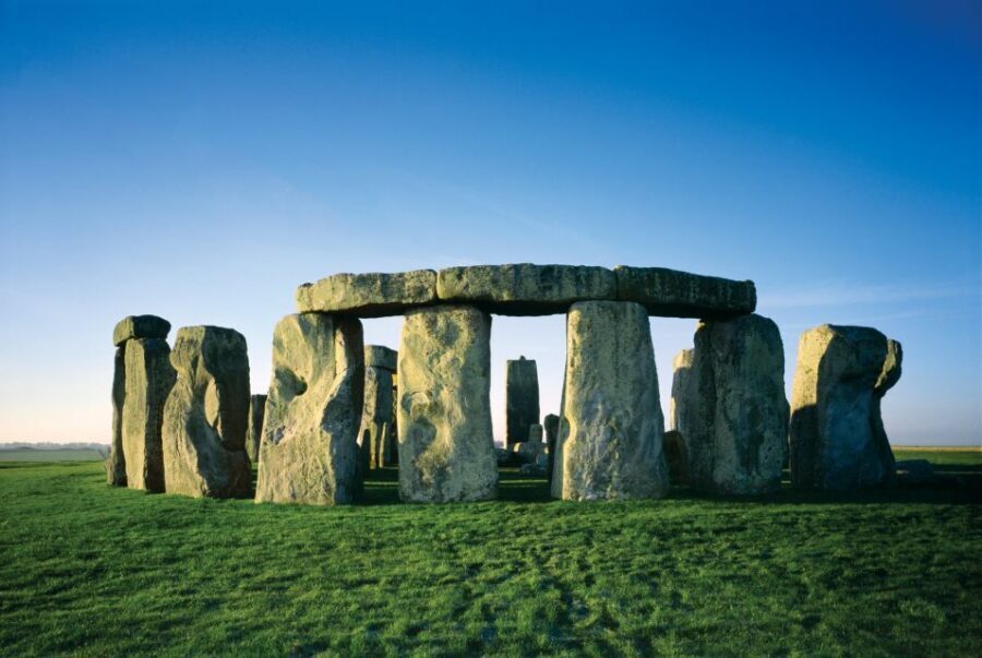 Buckingham Palace and Stonehenge Tour - Audio Guides in 11 Languages: What You’re Actually Getting Out of the Rooms