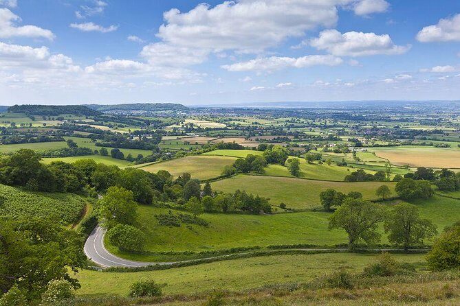 England in One Day: Stonehenge, Bath, the Cotswolds and Stratford-upon-Avon Day Trip from London - Stratford-upon-Avon: half-timbered charm and Shakespeare town energy