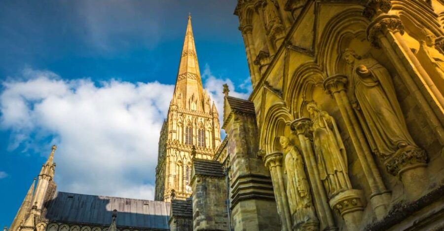 From Bath: Private Stonehenge and Salisbury Tour with Pickup - Key Things That Make This Tour Worth Your Time