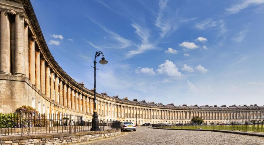 From London: Small Group Stonehenge, Bath & Cotswolds Tour - Bath in comfort and on foot: Abbey time plus Royal Crescent photos
