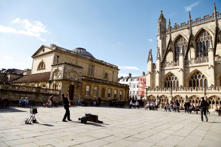 From London: Stonehenge Private Inner Circle Tour with Bath - The London coach day plan: structured, not chaotic