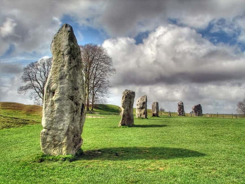 From London: Stonehenge & The Stone Circles of Avebury Tour - Stonehenge time with an audio guide (and why free time helps)