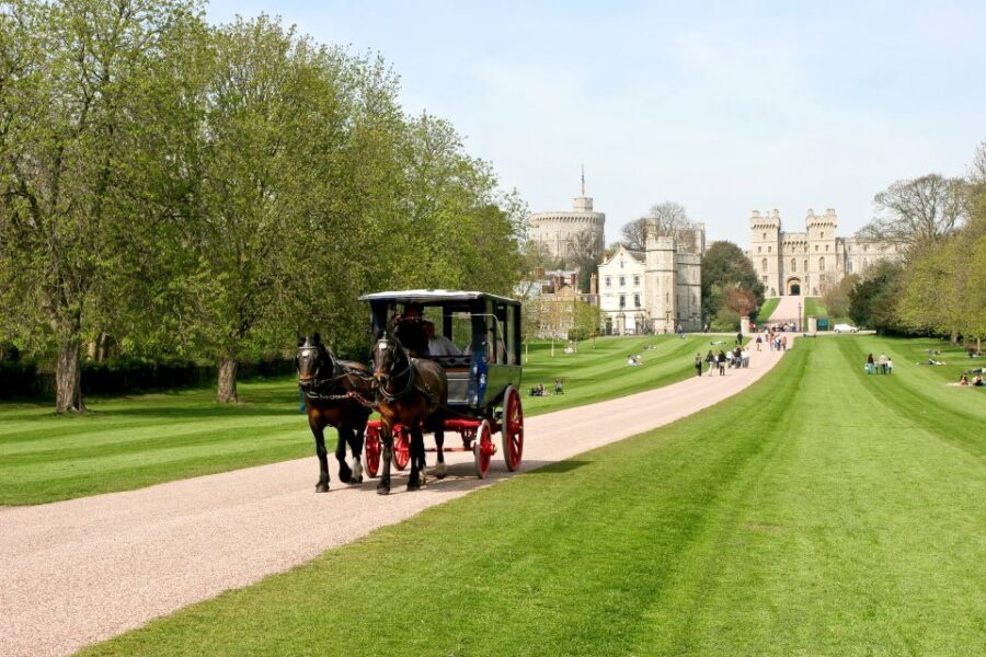 From London: Windsor, Stonehenge, & Salisbury Cathedral Trip - Windsor Castle on the Thames: what you’re really seeing