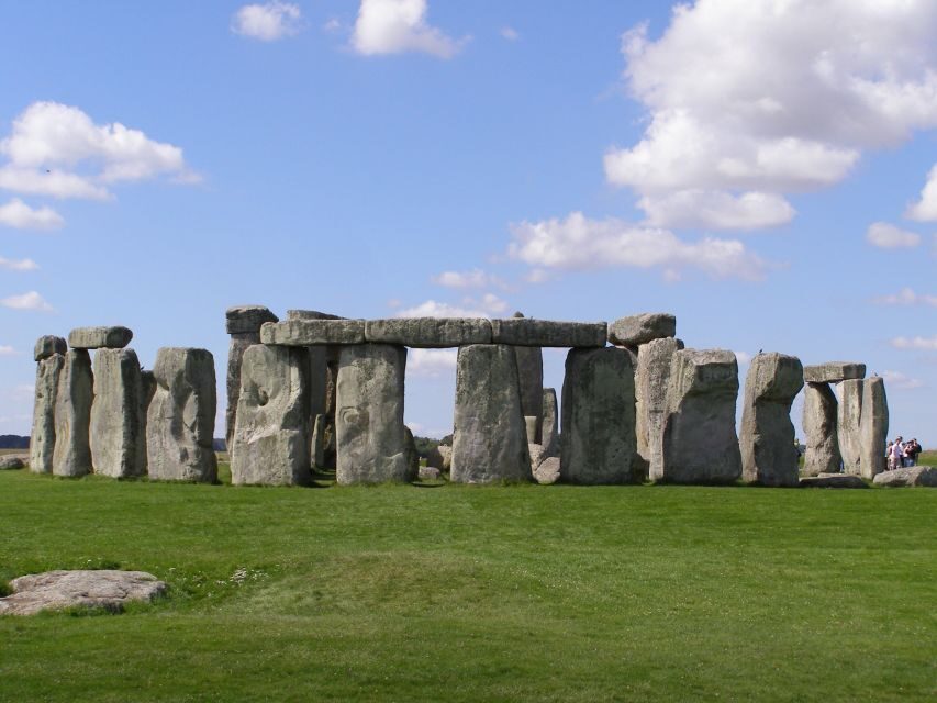 From Southampton: Stonehenge and Bath Guided Day Trip - Should you book this Southampton to Bath and Stonehenge tour?