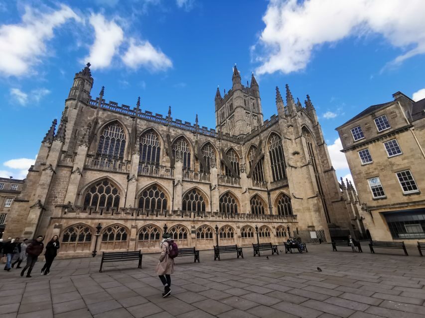 From Southampton: Stonehenge and Bath Guided Day Trip - A guided day from Southampton that avoids the usual chaos