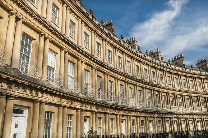Full-Day Private Tour of Stonehenge and Bath with Pickup - The Roman Baths, Pump Room, Thermae Bath Spa: What You’ll Learn vs. What You’ll Have to Book