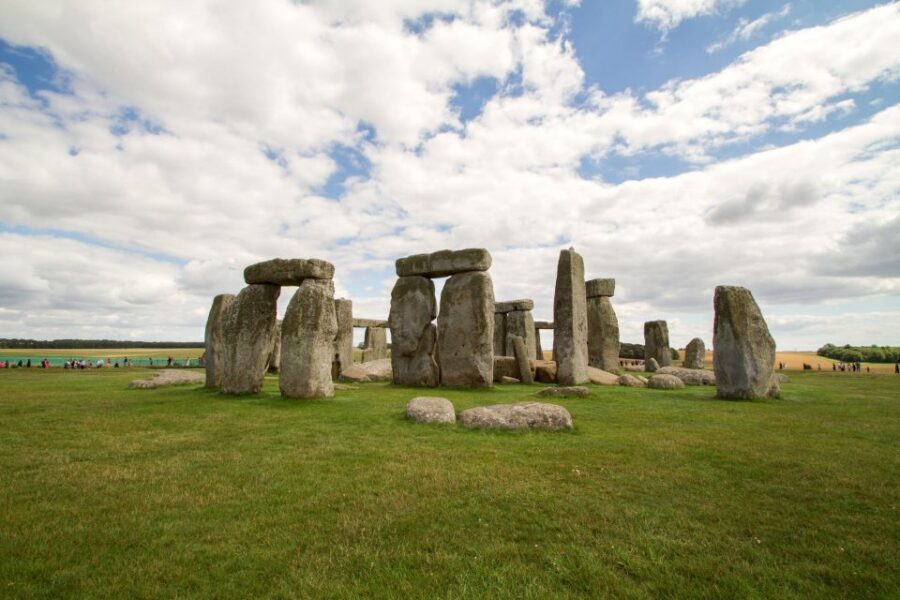 Full-Day Stonehenge and Bath Tour - Entering Stonehenge: The Theories, the Walk, and the Guide-Book Discount