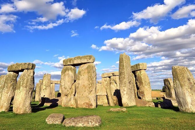 Heathrow Airport Arrival To Southampton Via Stonehenge - Price and value: is $455.89 per person worth it?