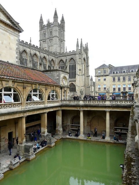 London: 3-Day Stonehenge, Bath & South West Coast Tour - Jurassic Coast to Durdle Door: fossils, limestone, and walking time