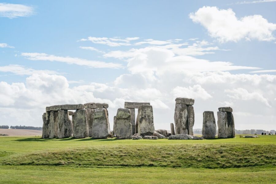 London: Full-Day Windsor, Stonehenge, and Oxford Tour - FAQ