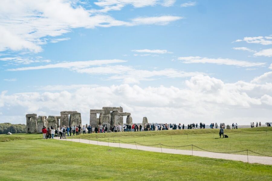 London: Full-Day Windsor, Stonehenge, and Oxford Tour - Should you book this Windsor–Stonehenge–Oxford day tour?