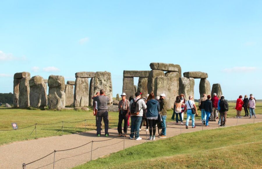 London: Stonehenge, Windsor, and Bath Day Trip by Bus - The coach ride clock: why timing matters on this day trip