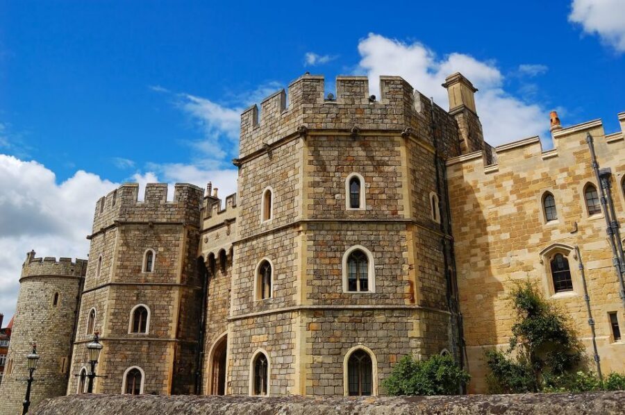 London: Windsor Castle, Stonehenge, and Bath Day Trip - The guide-and-driver factor: why some days feel smoother