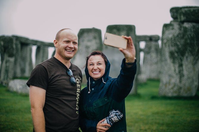 Private Day Tour to Stonehenge, Bath and The Cotswolds - Quick hits before you go