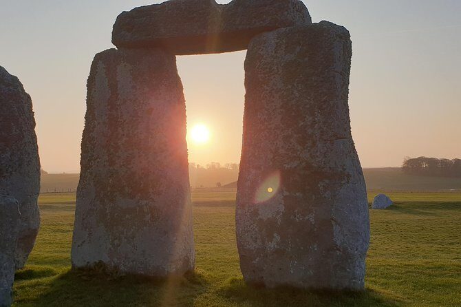 Private driver guided tour Stonehenge - Lower Woodford Pub Stop: Lunch Is Optional, Timing Isn’t