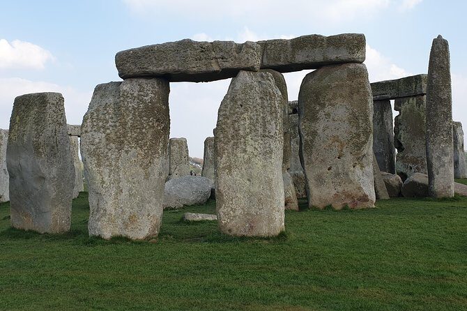 Private driver guided tours Windsor castle Stonehenge - Windsor Castle: royal power plus time for the town vibe