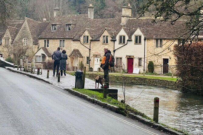 Private Full-Day Tour: London to Cotswolds, Bath & Stonehenge - Castle Combe in 20 minutes: quick stop, strong payoff