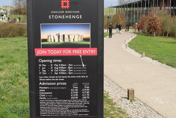 Private Pre Cruise Excursion Transfer London to Southampton Port Via Stonehenge - What the Price Covers, and When It’s Worth It