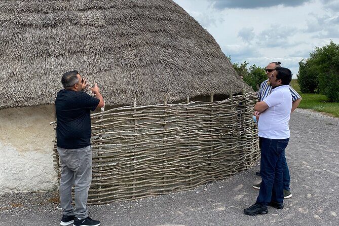Private Stonehenge, Woodhenge, Avebury Stone Circle Day Tour - How the Guide Makes the Day Worth It