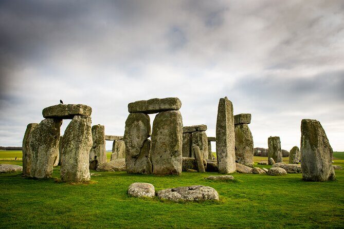 Private Tour to Stonehenge and Bath from London - From London pickup to a long, focused day: how the logistics actually feel