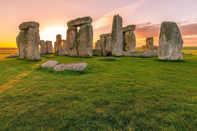 Private Tour to Stonehenge and Highclere Castle (Downton Abbey) - Highclere Castle inside: Downton Abbey, plus the Egypt exhibition