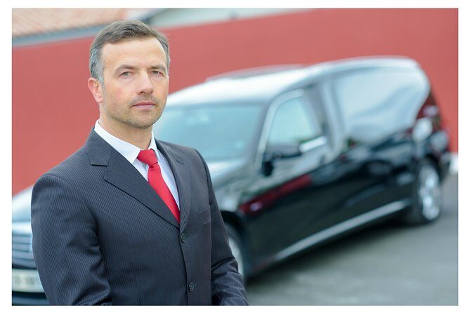 Private transfer to Southampton with a stop at Stonehenge - Door-to-Port Setup: London Pickup to Southampton Cruise Terminal