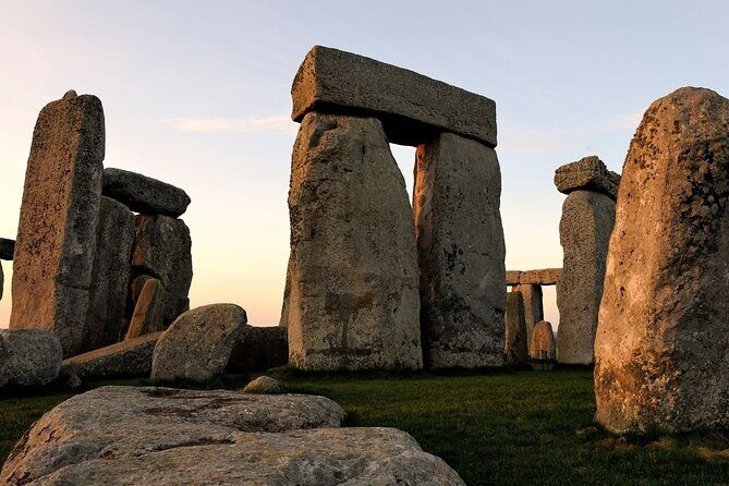 Royal Windsor & Stonehenge Private Tour - Guide and driver: the human difference on a long day