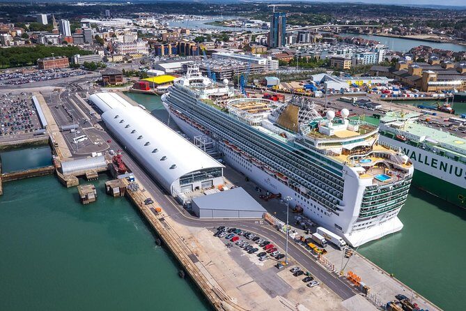 Shore Excursion Southampton Cruise terminal to Salisbury & Stonehenge - The vehicle experience: comfort varies, but it’s always private