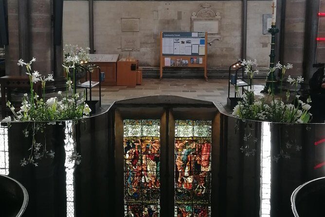 Southampton Shore Excursion: Magna Carta, Salisbury, Bath and Stonehenge - Salisbury Cathedral: Magna Carta Plus the Oldest Working Clock