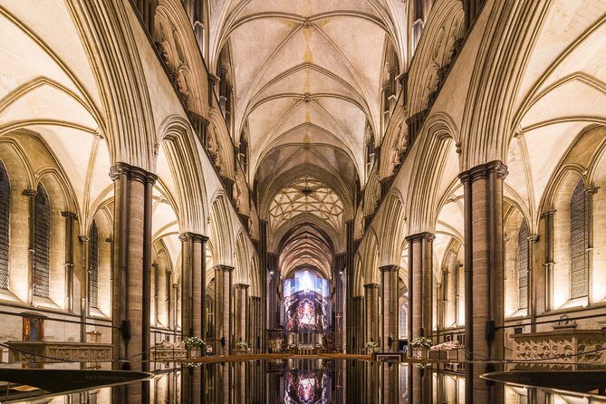 Southampton to London via Attraction of your choice (Stonehenge, Windsor etc) - Salisbury Cathedral after Stonehenge: why the second stop works