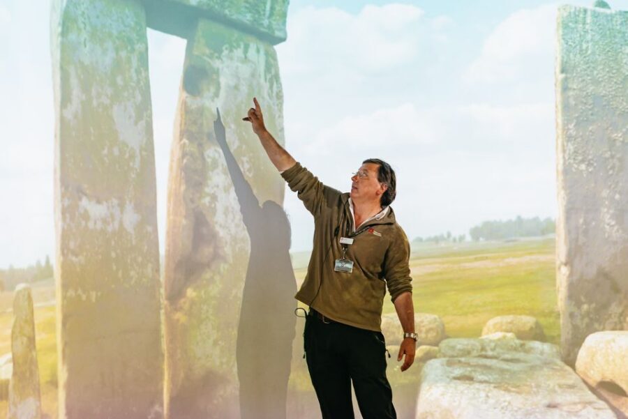 Stonehenge Admission Ticket - Reaching the Stone Circle: shuttle bus rhythm and the walking choice