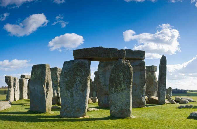Stonehenge and The Stone Circles of Avebury Day Trip from London - Stonehenge’s 2 Hours: Walking the Stones Plus the Exhibition