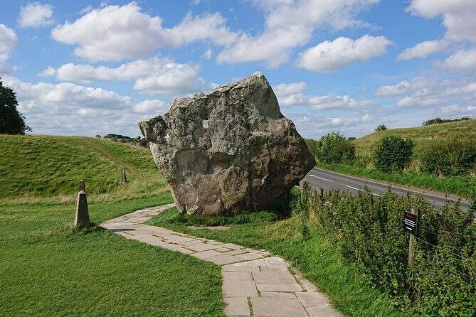 Stonehenge, Avebury, and West Kennet Long Barrow from Salisbury - Avebury stone circle: the hands-on stop