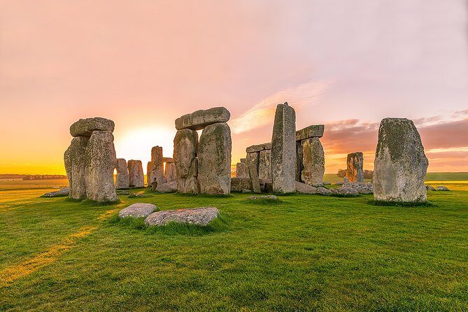 Stonehenge, Avebury & the Cotswolds from Bath (Small group) - Quick take: what makes this day trip work