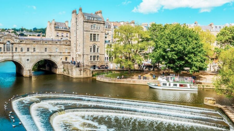 Stonehenge & Bath: Full-Day Coach Tour from London - Who should book this day trip, and who should skip it