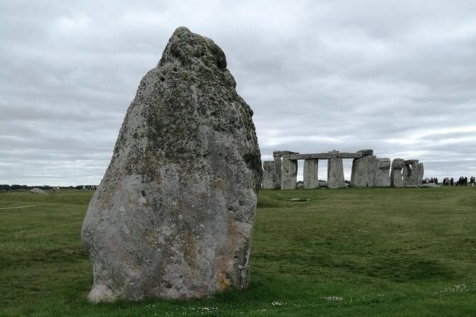 Stonehenge & Bath Private Day Tour from London - Guides make the day: the names you’ll want to hope for
