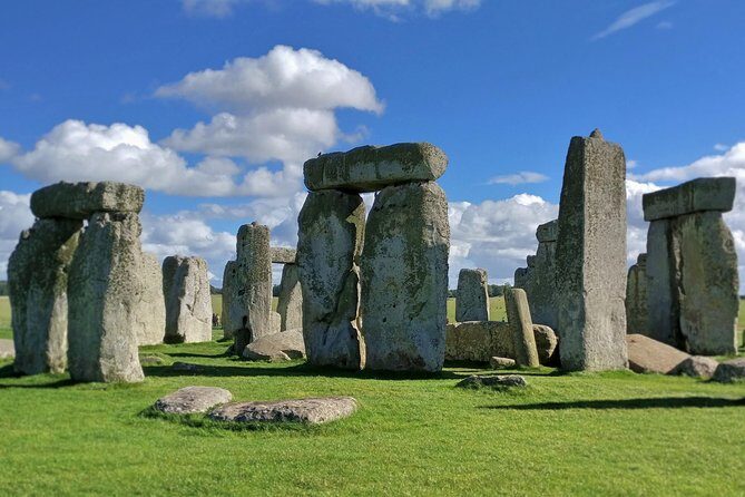 Stonehenge Half-Day luxury guided tour from Bath for 2-8 - Key points before you go