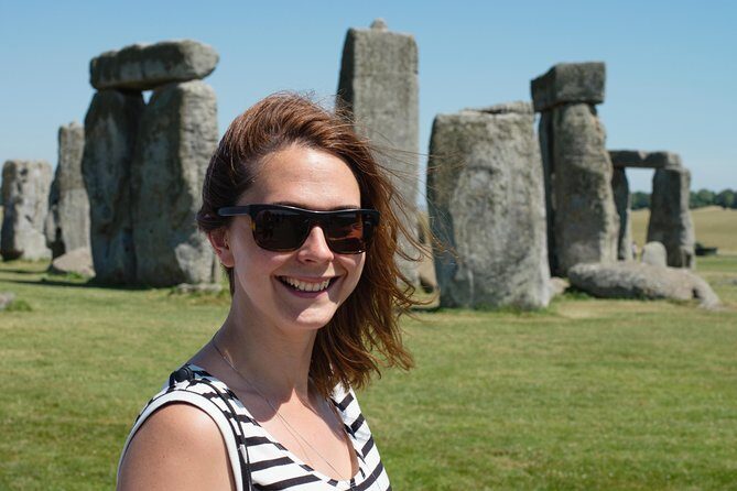 Stonehenge Half-Day luxury guided tour from Bath for 2-8 - Round-trip transport from Bath: a focused day trip