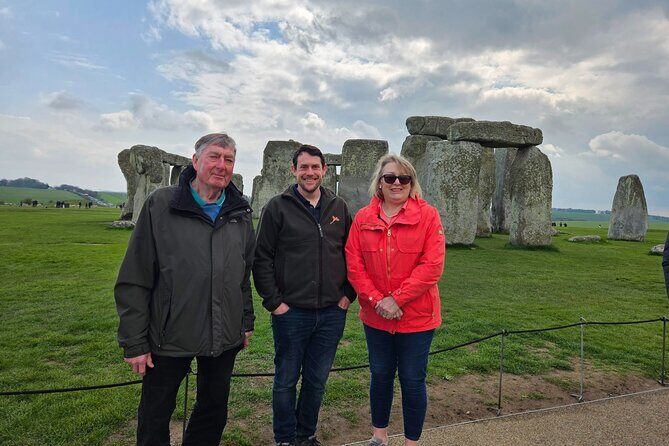 Stonehenge half day tour from Southampton - Guides who bring Stonehenge questions to life
