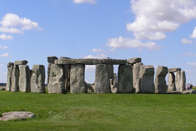 Stonehenge half day tour from Southampton - At the Visitor Centre: your Stonehenge briefing before the stones