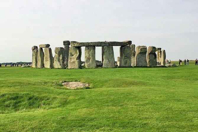 Stonehenge Morning Half-Day Tour from London Including Admission - A 7:30 a.m. Start That Lets You See Stonehenge With Breathing Room
