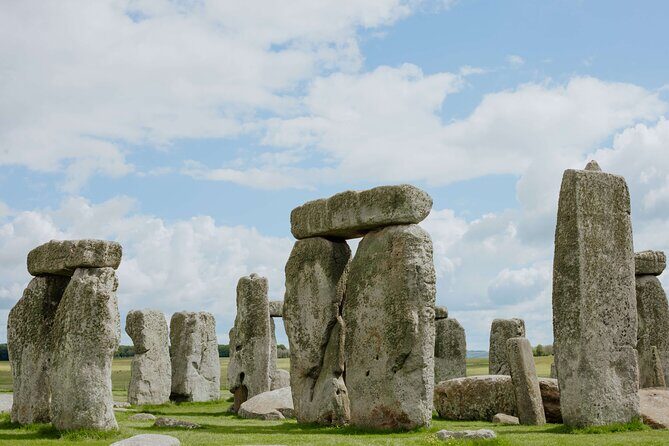 'Stonehenge & Secret England' from Bath for 2-8 curious adventurers - Bath-to-Stonehenge: why this “Secret England” format feels smarter