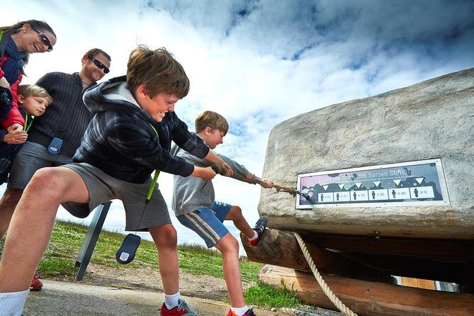 Stonehenge Shuttle Bus from London with Optional Fish & Chips - Optional fish and chips: classic London, with a catch