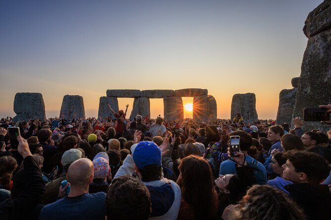 Stonehenge Summer Solstice Tour from London: Sunset or Sunrise Viewing - How the Sunset vs Sunrise Timing Changes the Whole Day