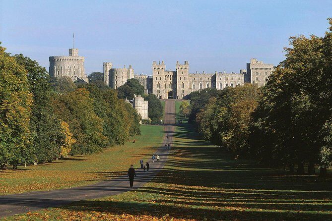 Stonehenge, Windsor Castle, and Bath from London - Stonehenge: guided solstice stories and a world-class exhibition