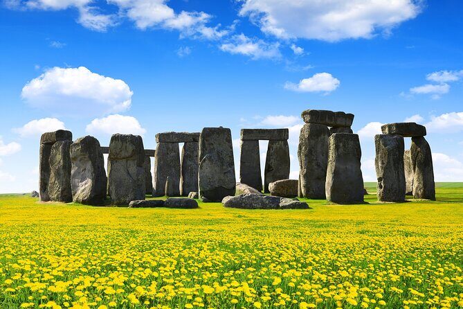Windsor Castle, Stonehenge, and Oxford Day Trip from London - Stonehenge on Salisbury Plain: How the Visit Is Timed and Explained
