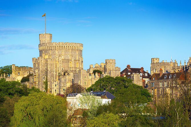 Windsor Castle, Stonehenge, and Oxford Day Trip from London - Oxford Walking Tour After a Long Drive: Spires, Stops, and Daylight