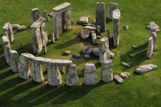 Windsor Castle, Stonehenge & Salisbury Cathedral Guided Tour - The guide and driver make or break the day